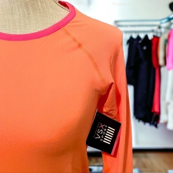 • Victoria’s Secret • Seamless Long Sleeve Cutout Top - Picture 2 of 8